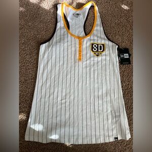 New Era San Diego Padres NWT Razorback Tank Top Size Medium